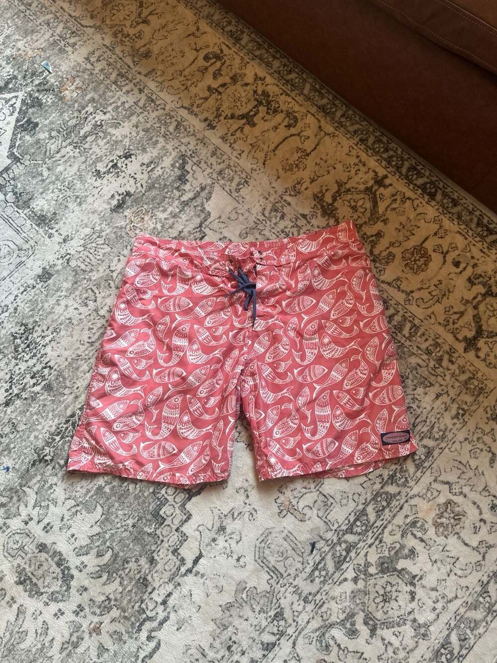 Vineyard Vines Men's Coral White Aztecan Fish Print Board Shorts Size 38